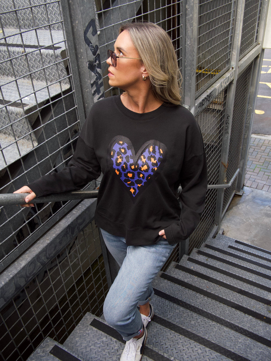 Rebel Club Fierce Leopard Crew Washed Black