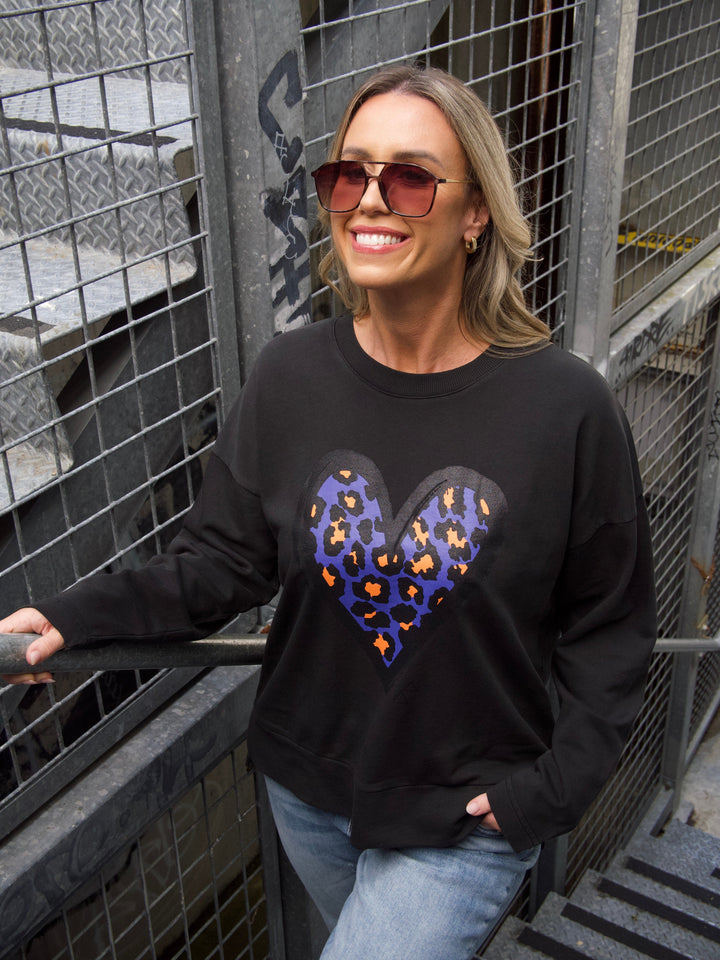 Rebel Club Fierce Leopard Crew Washed Black