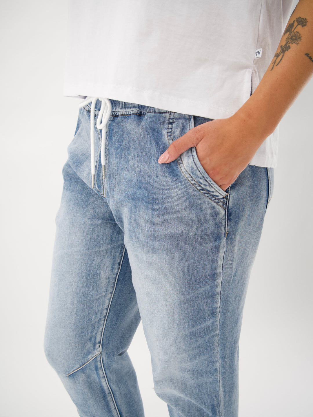 Label Shane Denim Jogger Washed Blue
