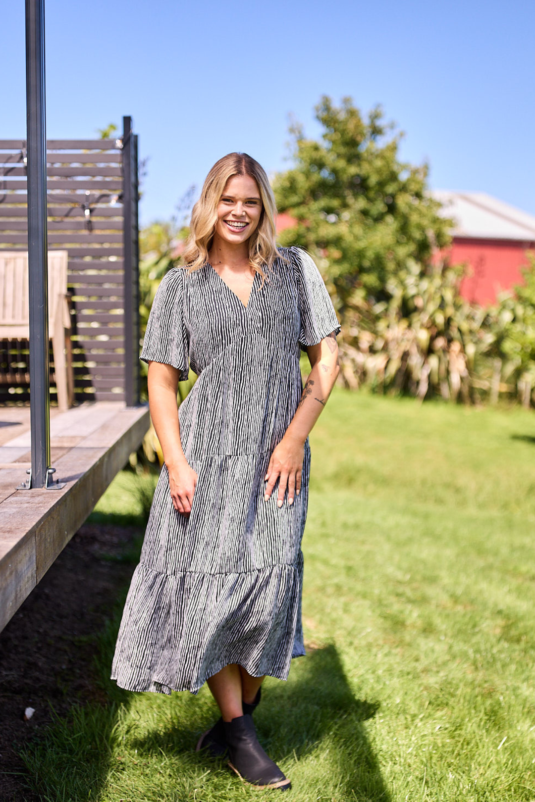 Gloss The Label Avonley Tiered Chiffon Dress Black Line Print