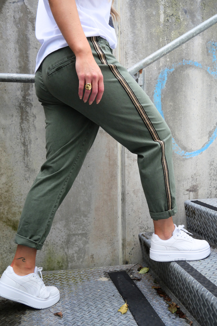 Label Raglan Jogger Khaki