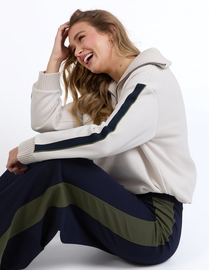 Foxwood Knit Collar Crew Bone