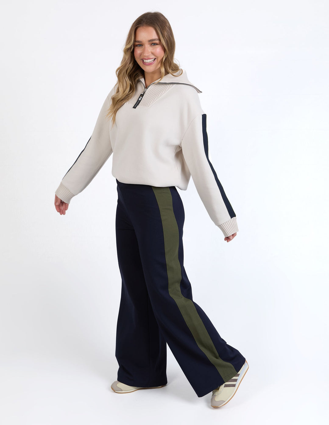 Foxwood Knit Collar Crew Bone