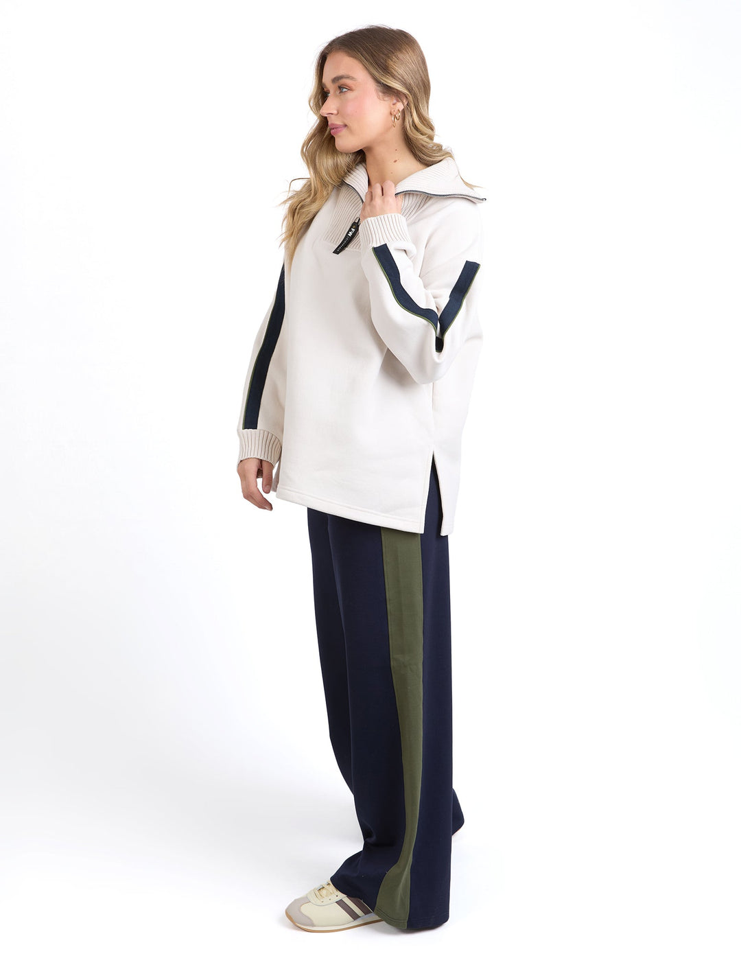 Foxwood Knit Collar Crew Bone