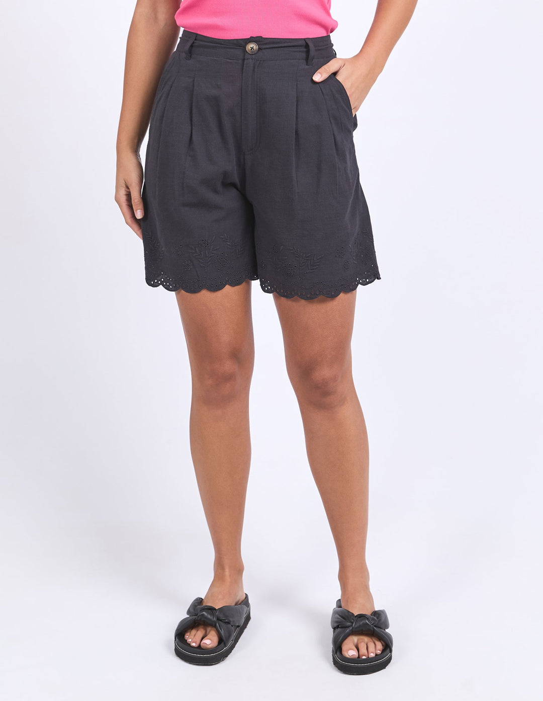 Foxwood Madeline Short Black