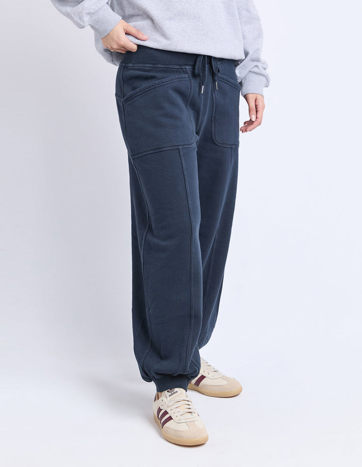 Foxwood Leo Trackpant Dark Sapphire