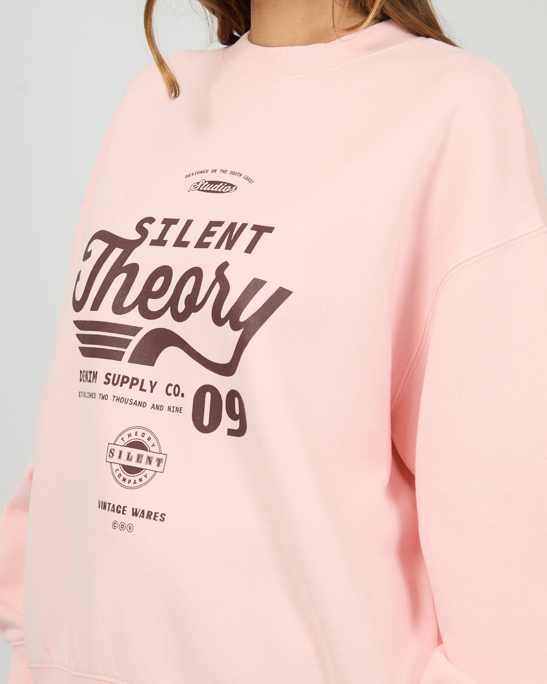 Silent Theory Emblem Crew Pink