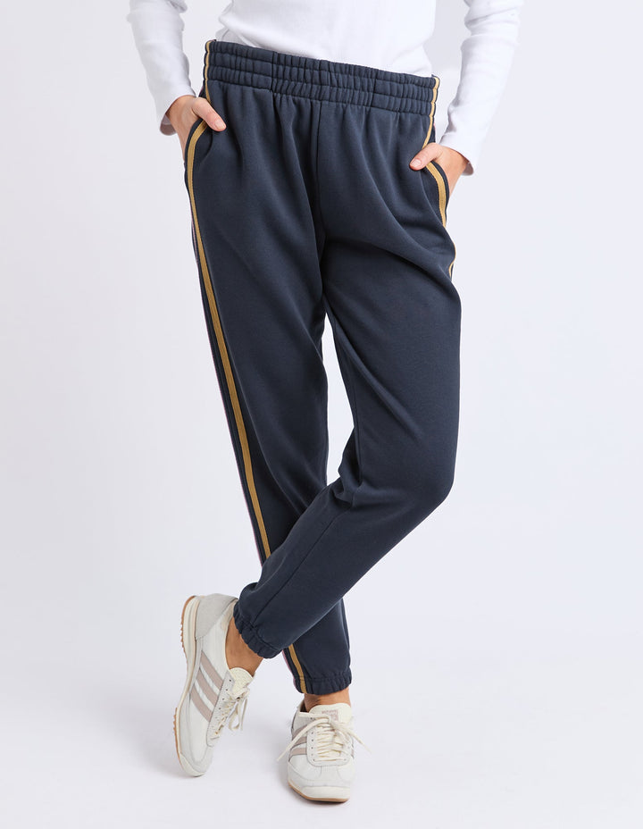 Elm Cue Trackpant Navy