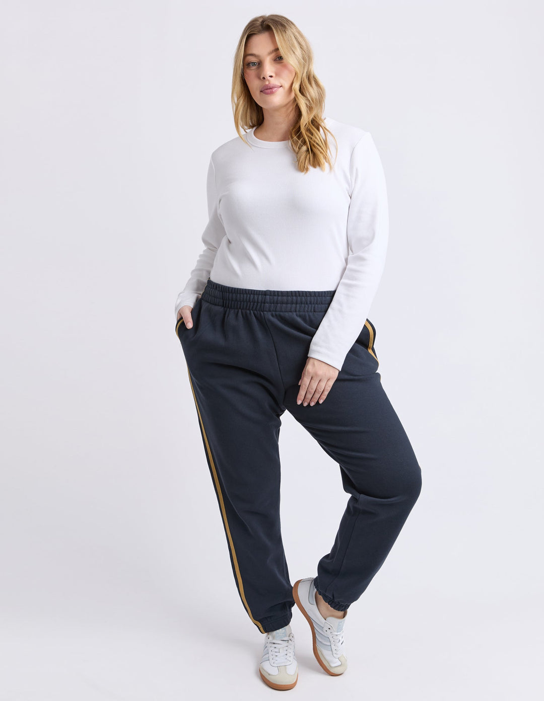 Elm Cue Trackpant Navy