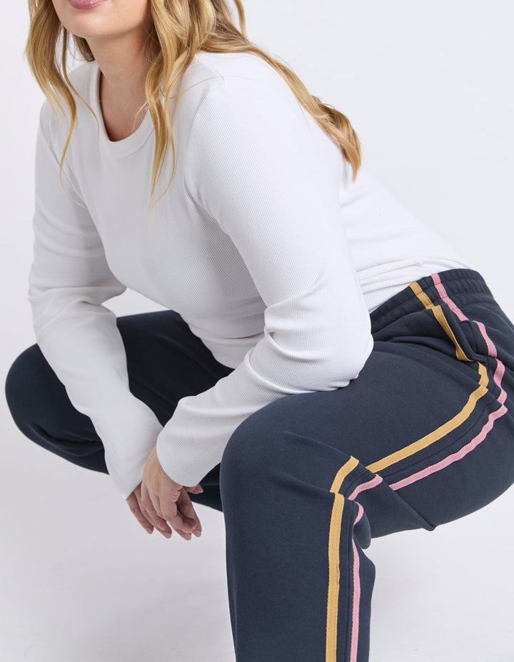 Elm Cue Trackpant Navy