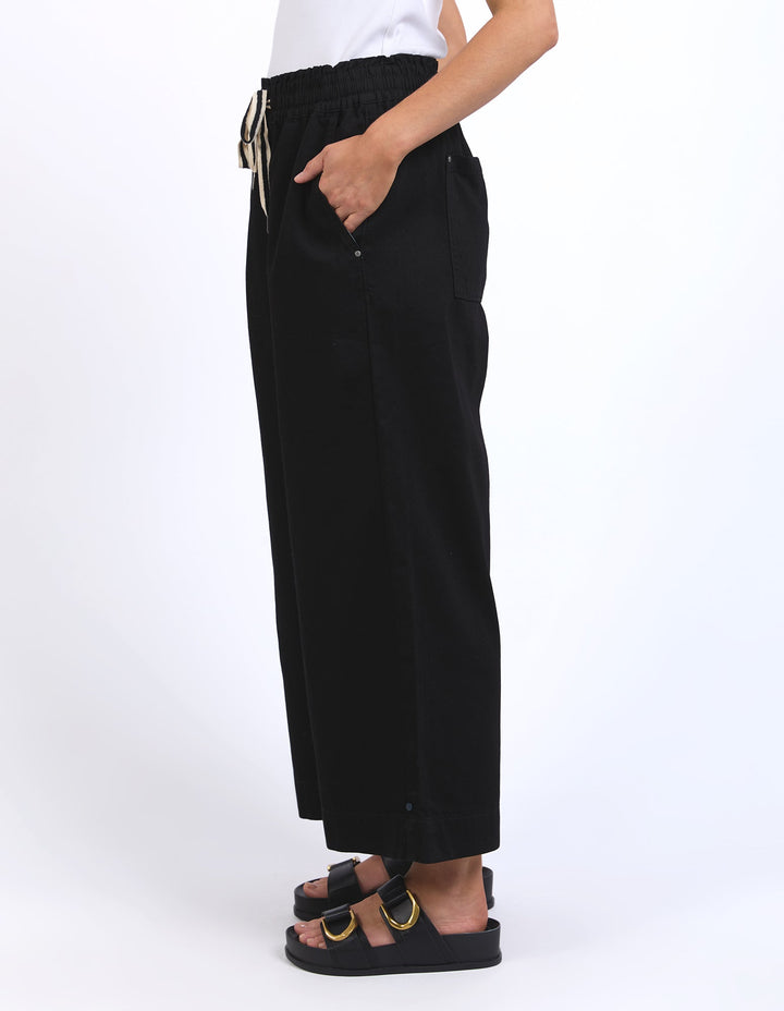 Elm Greta Wide Leg Pant Black