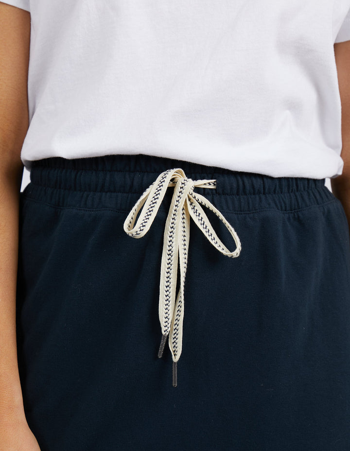 Elm Travel Skirt Navy