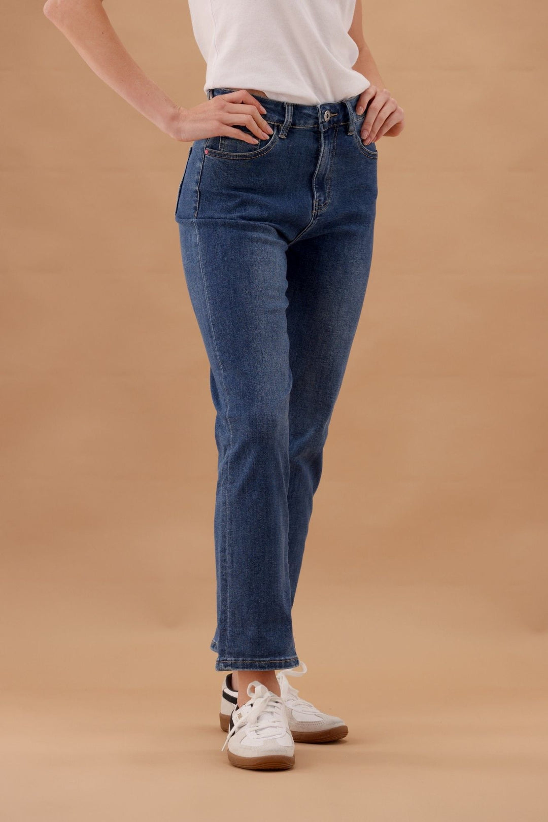 Elm Ada Straight Leg Jean Washed Blue