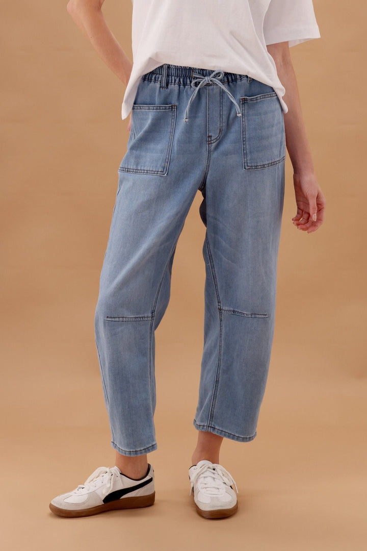 Wakee Barrel Jean Light Blue