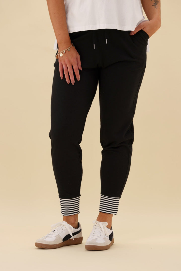 Alpine by Merino Jogger With Striped Cuff Black White