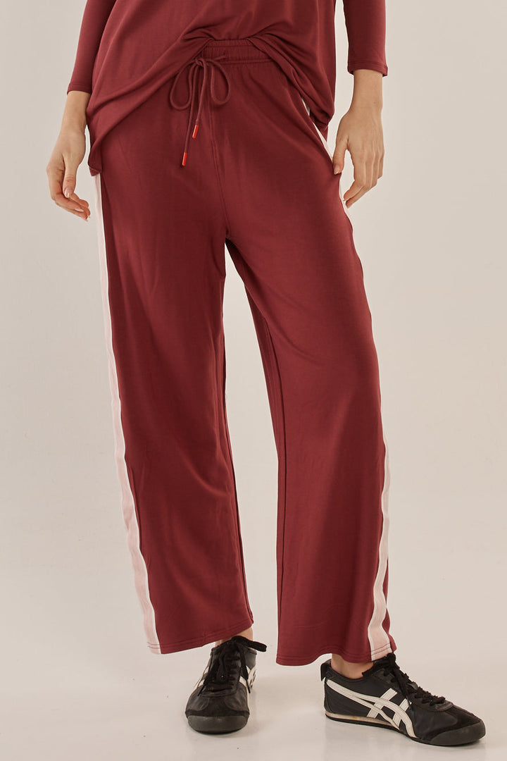 Betty Basics Evelyn Wide Leg Jogger Burgundy
