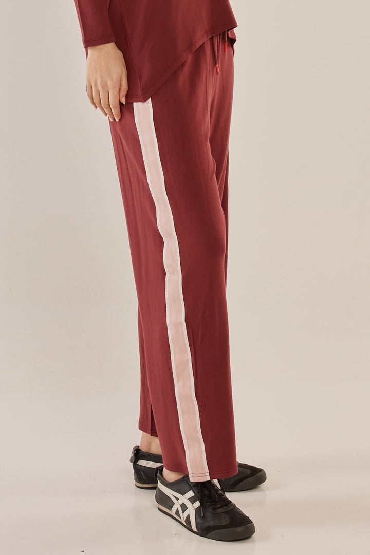 Betty Basics Evelyn Wide Leg Jogger Burgundy