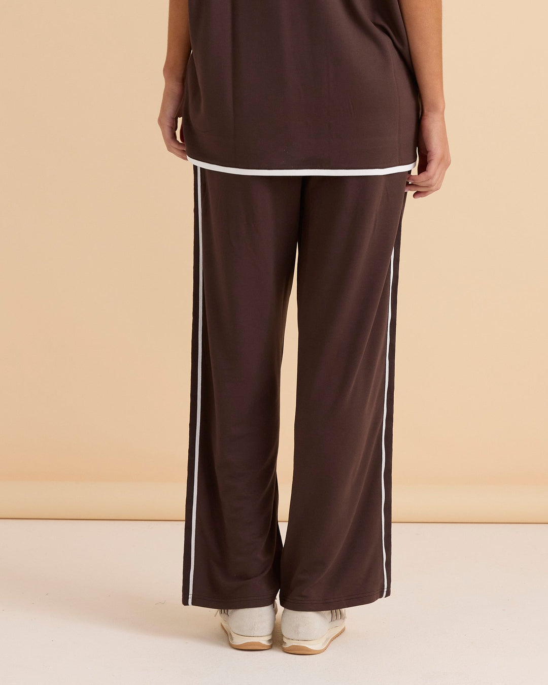 Betty Basics Evelyn Wide Leg Jogger Chocolate