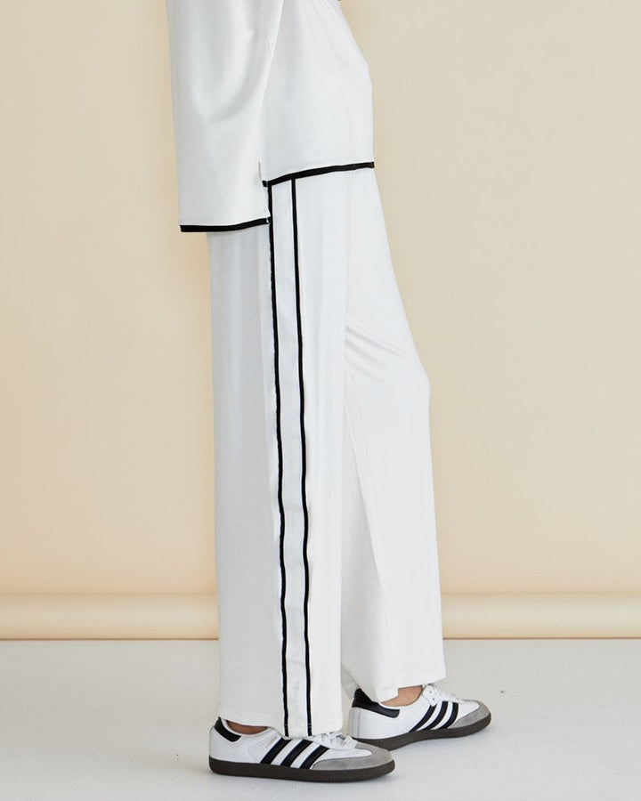 Betty Basics Evelyn Wide Leg Jogger White