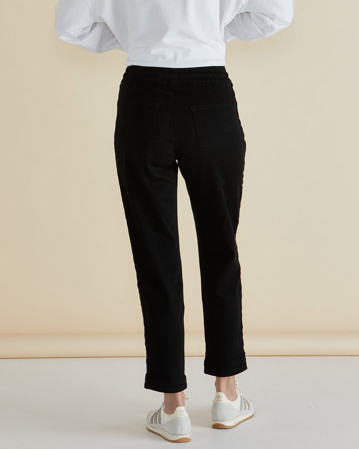 Betty Basics Harlow Denim Jogger Black With Lurex