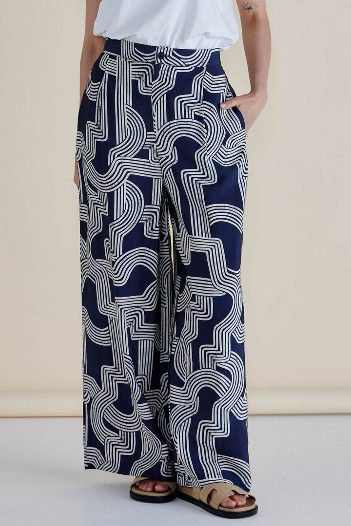 Betty Basics Zander Pant Navy Geo