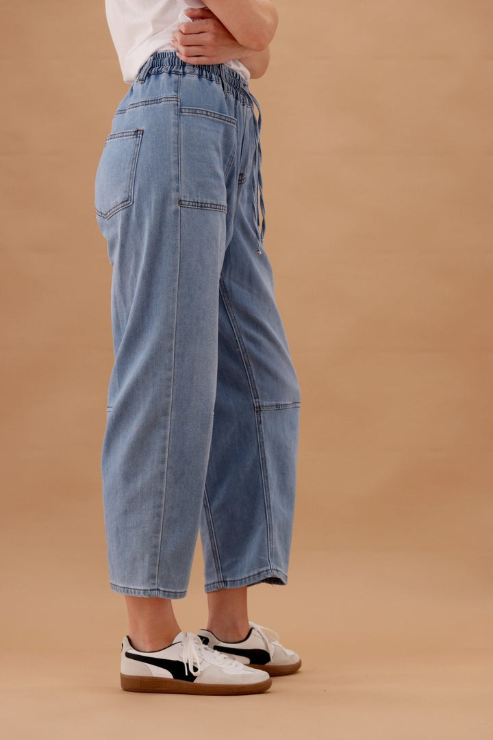Wakee Barrel Jean Light Blue