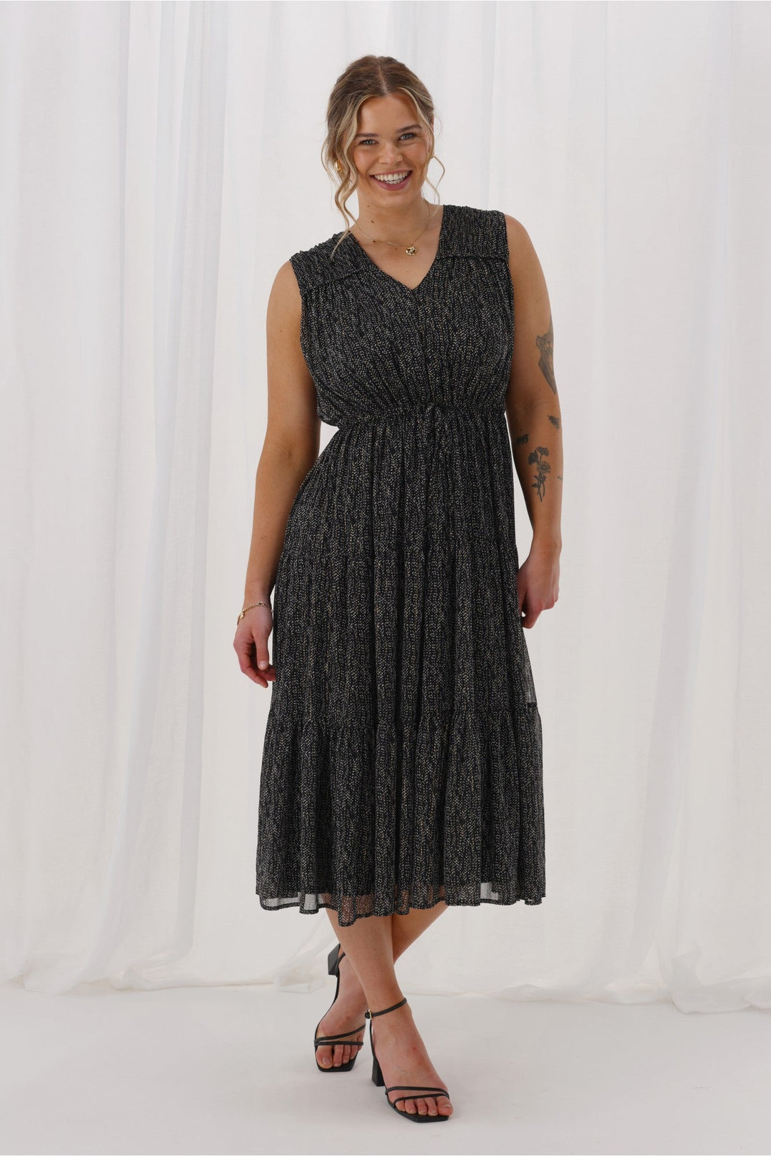 Phoebe Dress Scattered Spot Black Metallic