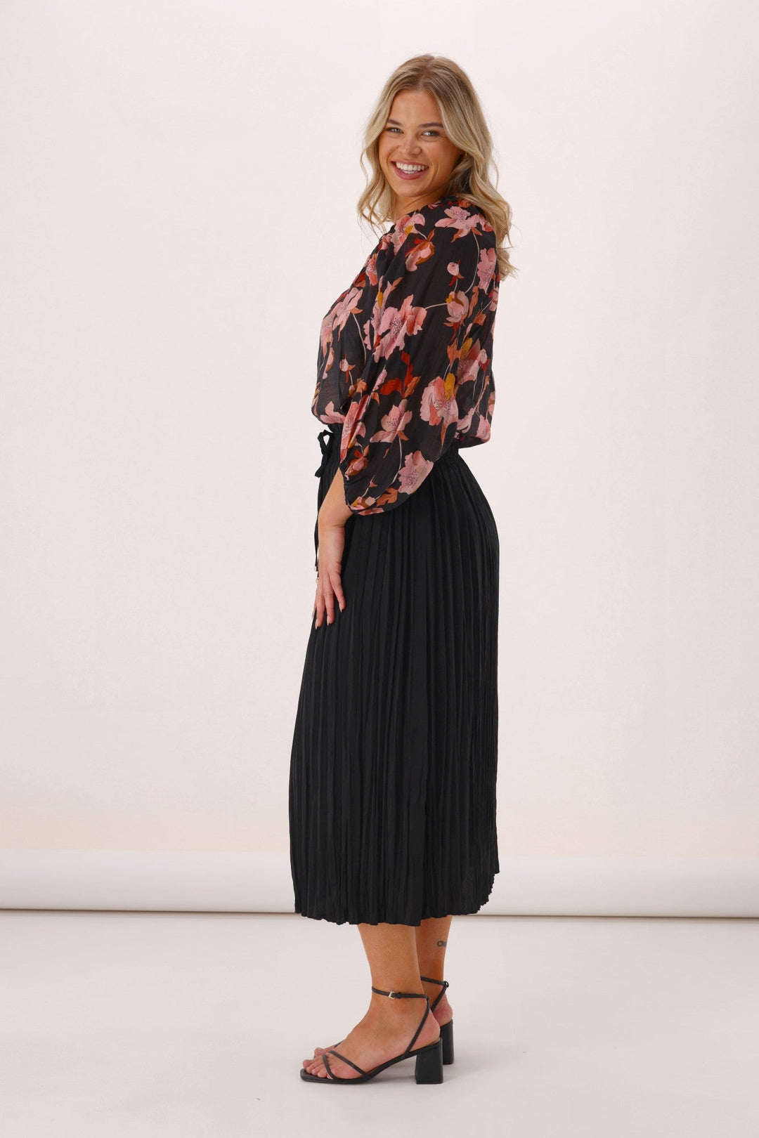 Celebration Connor Sateen Skirt Black