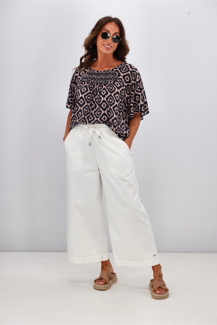 Gloss by Alesandra Flutter Sleeve Top Midnight Diamond Print