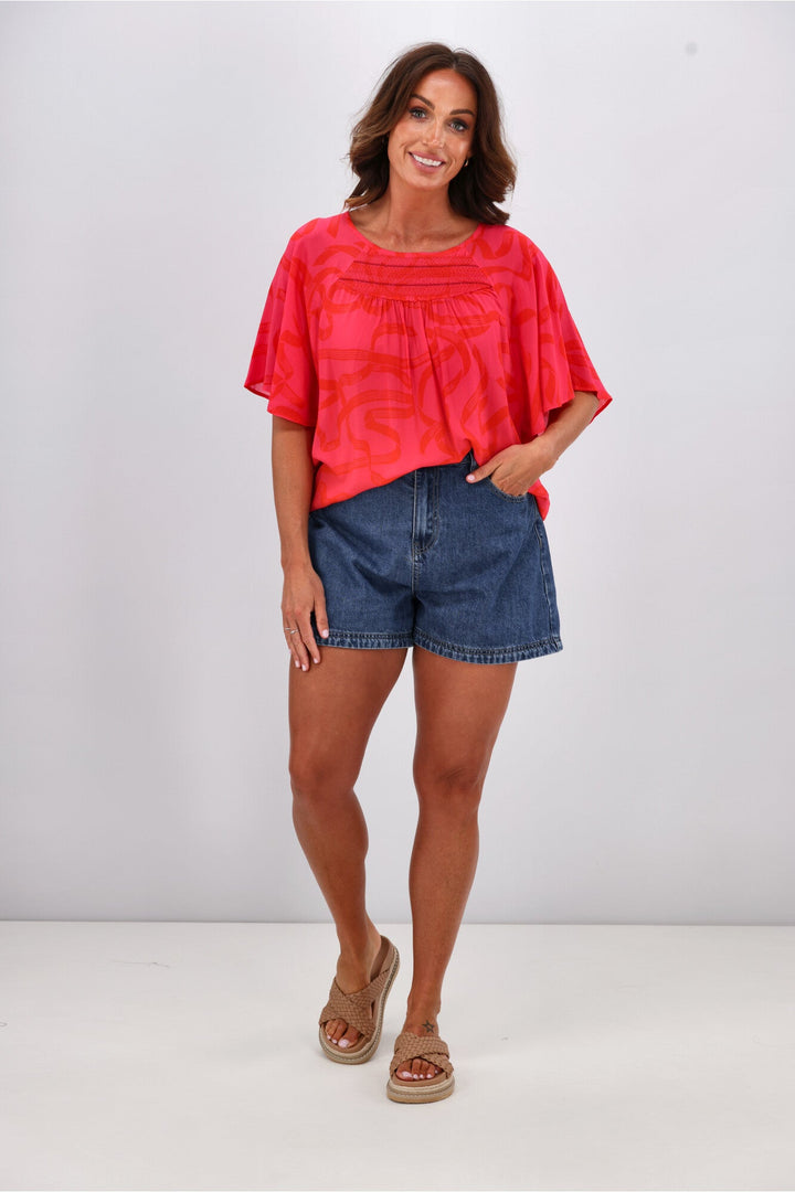 Gloss by Alesandra Flutter Sleeve Top Pink Red Ribbon Print