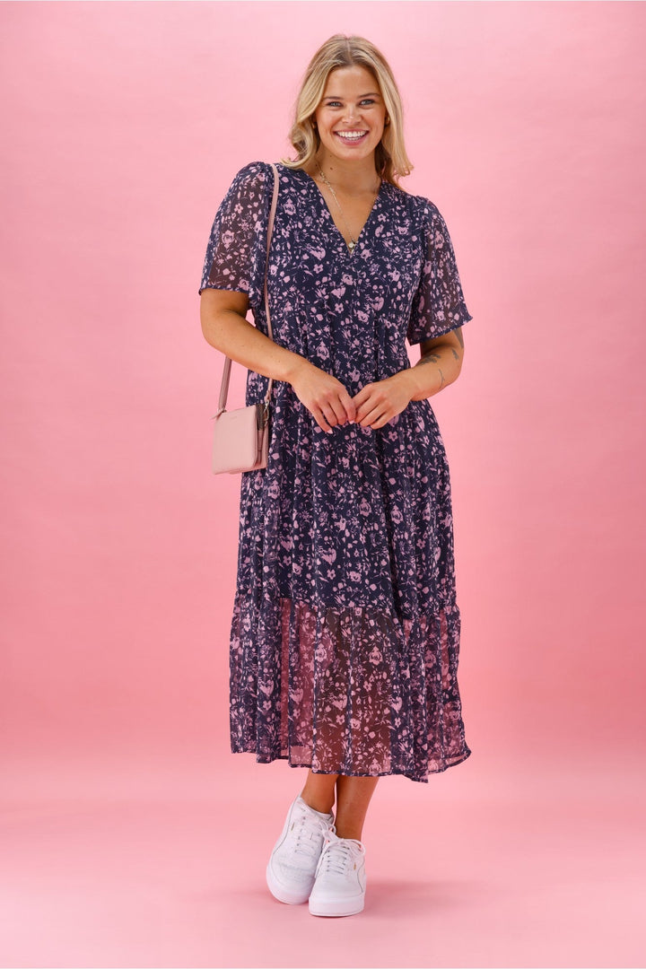 Gloss The Label Avonley Tiered Chiffon Dress Midnight Floral