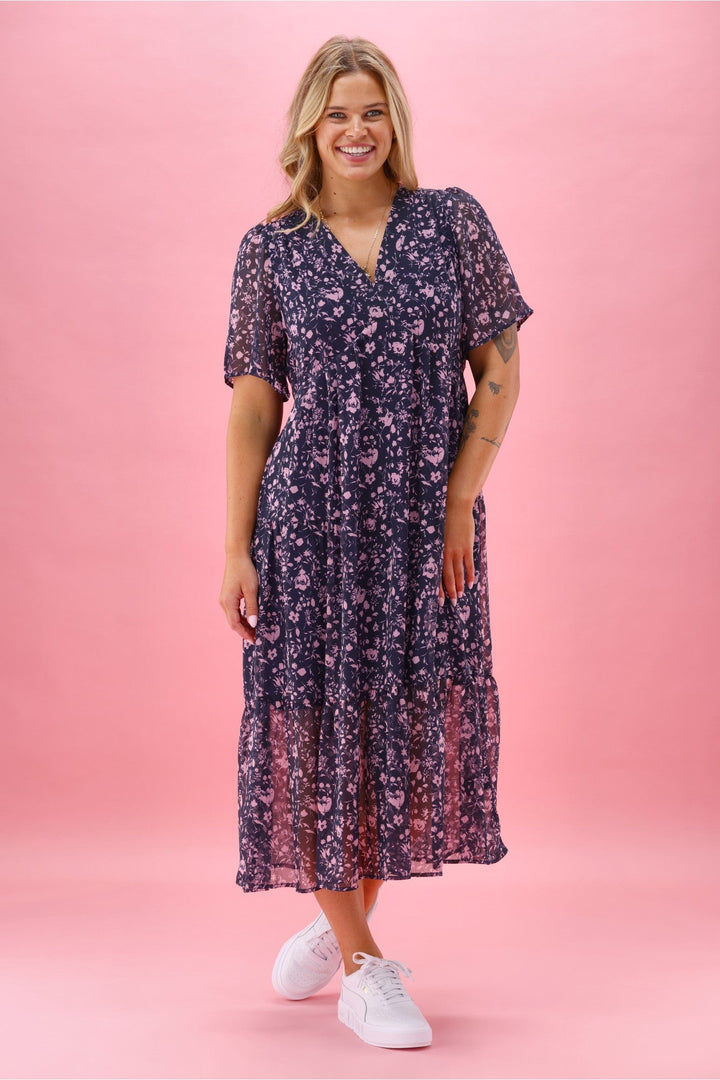 Gloss The Label Avonley Tiered Chiffon Dress Midnight Floral