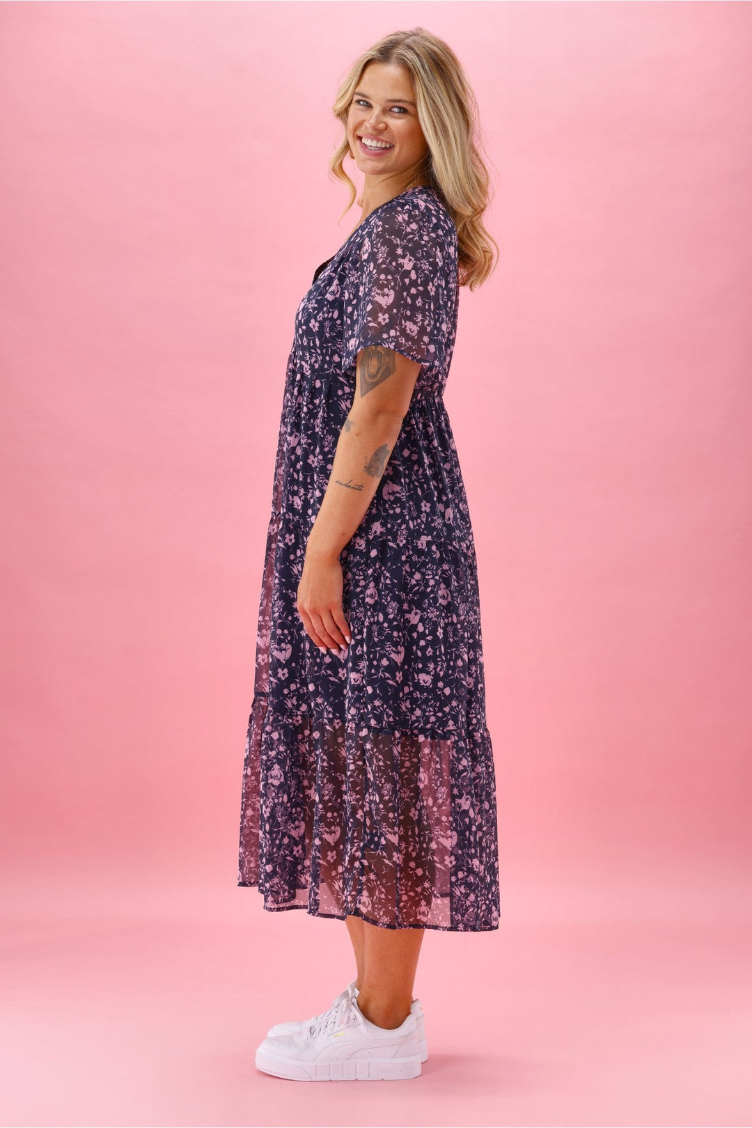 Gloss The Label Avonley Tiered Chiffon Dress Midnight Floral