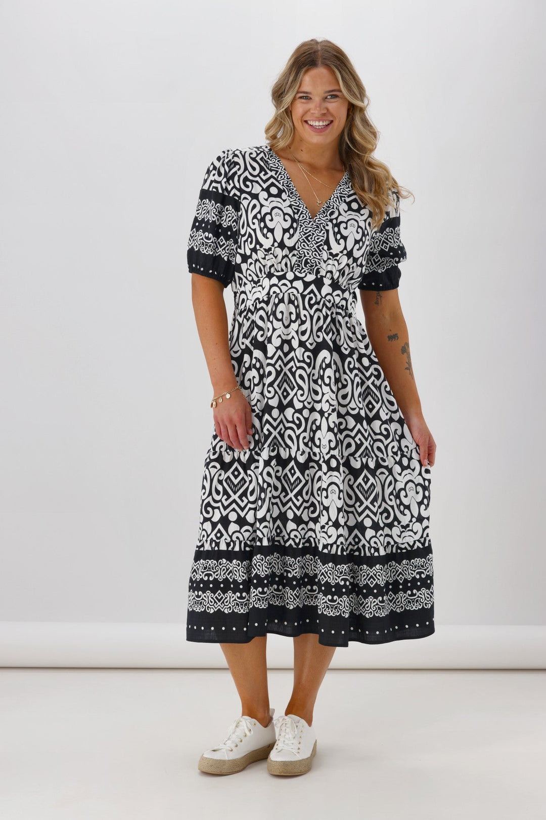 Gloss The Label Daly Border Print Dress Black