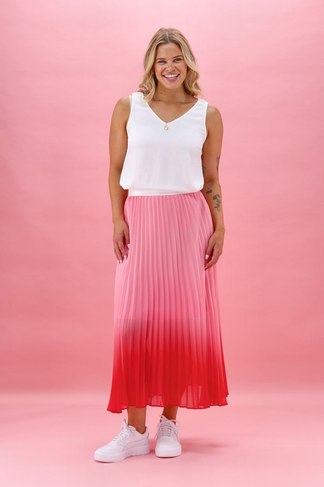 Gloss The Label Dawn Pleat Skirt Pink Ombre