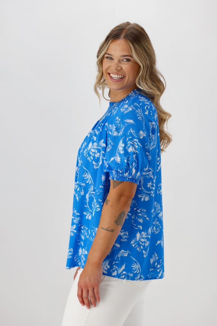 Gloss The Label Isha Top Blue White Floral