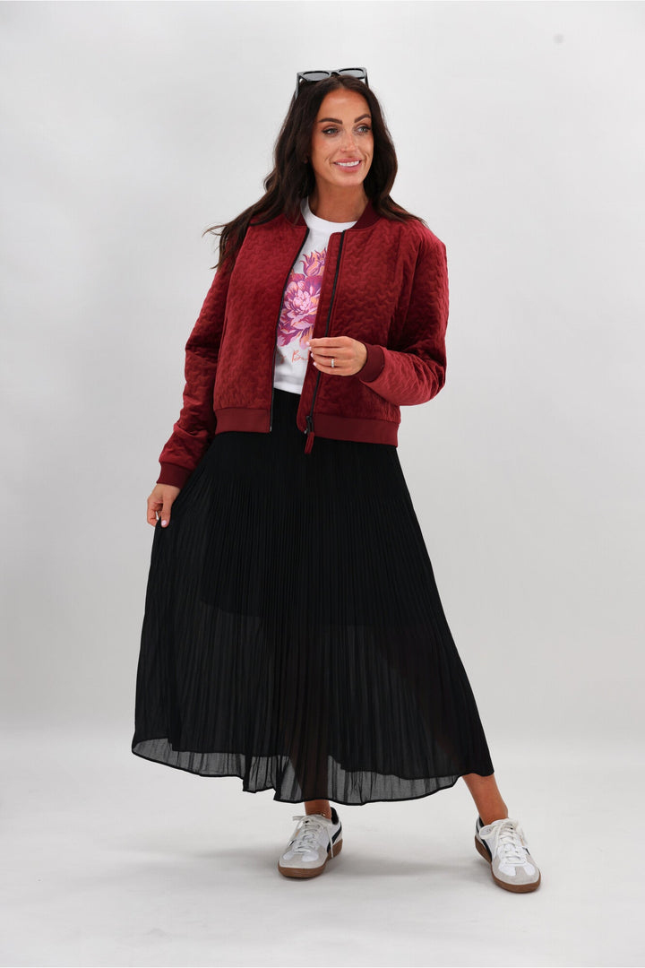 Gloss The Label Lula Variagated Pleated Skirt Black