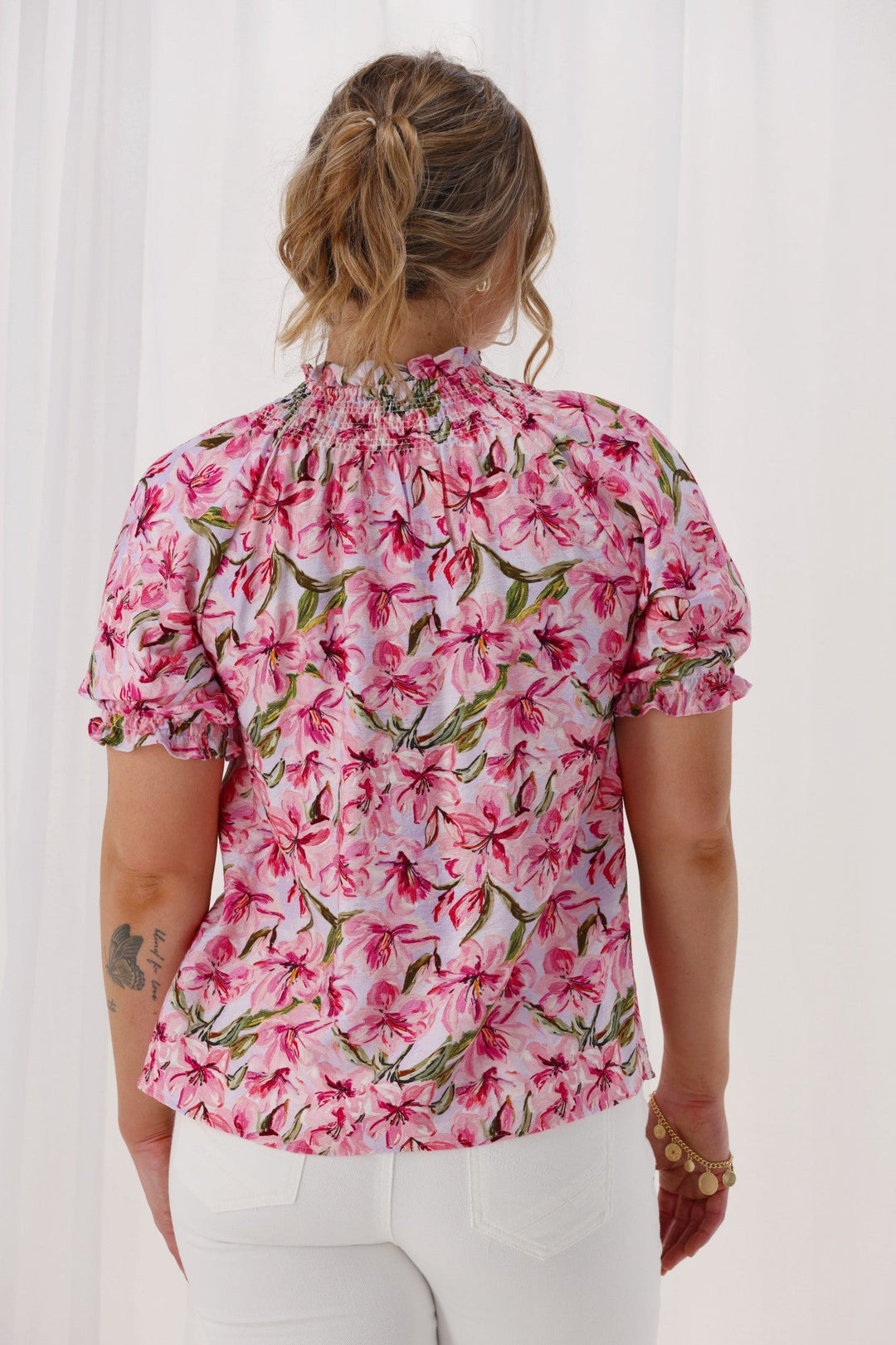 Gloss The Label Nytrah Textured Puff Sleeve Top Pink Floral