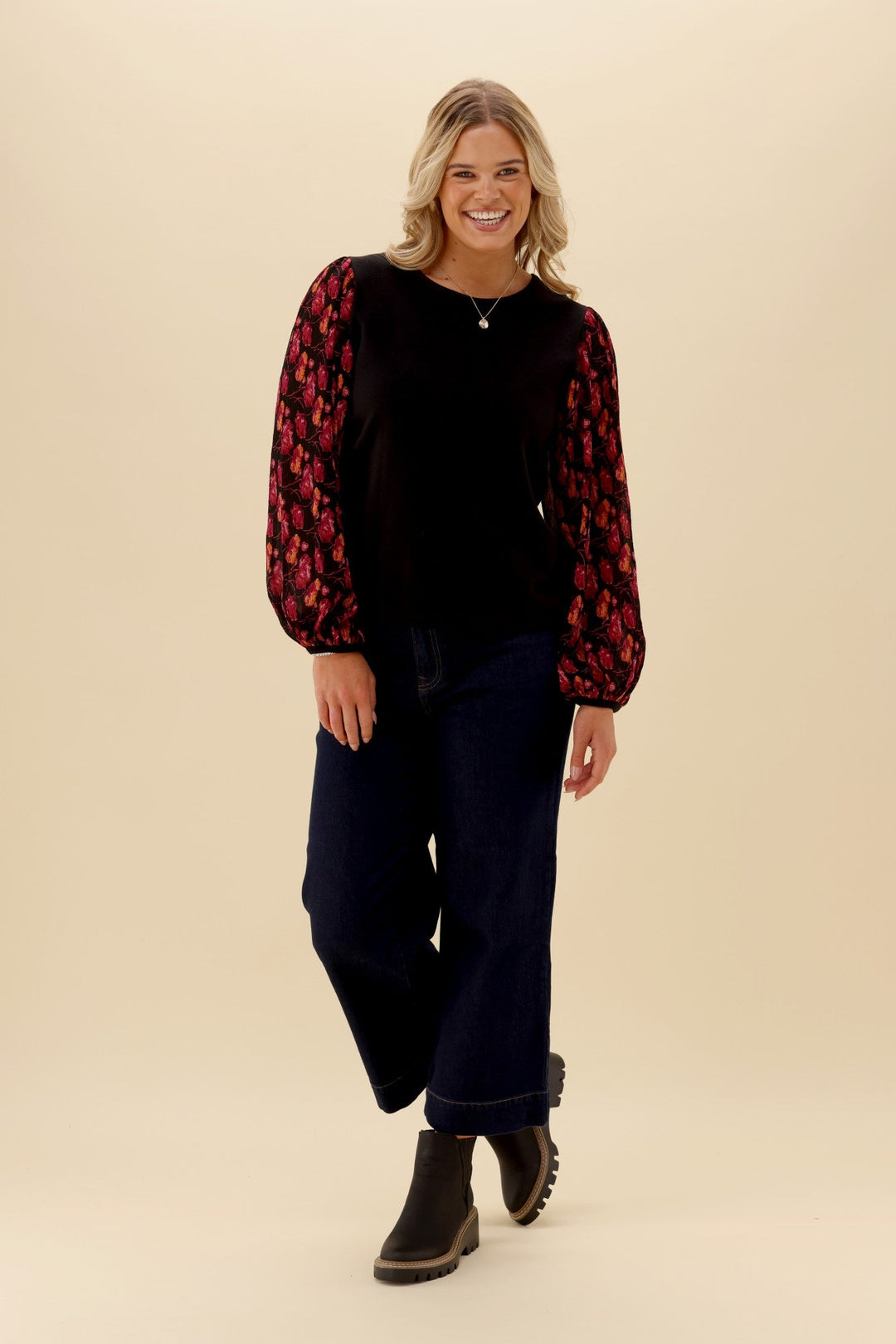 Gloss The Label Sable Top Black Floral