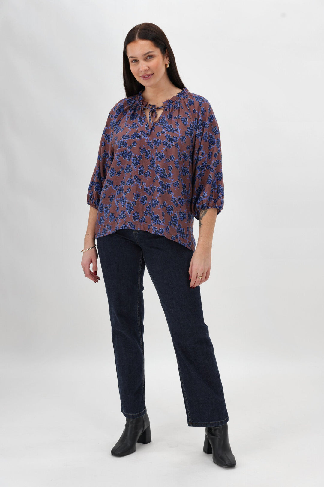 Gloss The Label Tihana Frill Neck Blouse Chocolate Floral