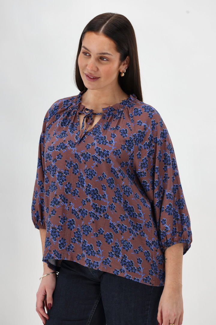 Gloss The Label Tihana Frill Neck Blouse Chocolate Floral