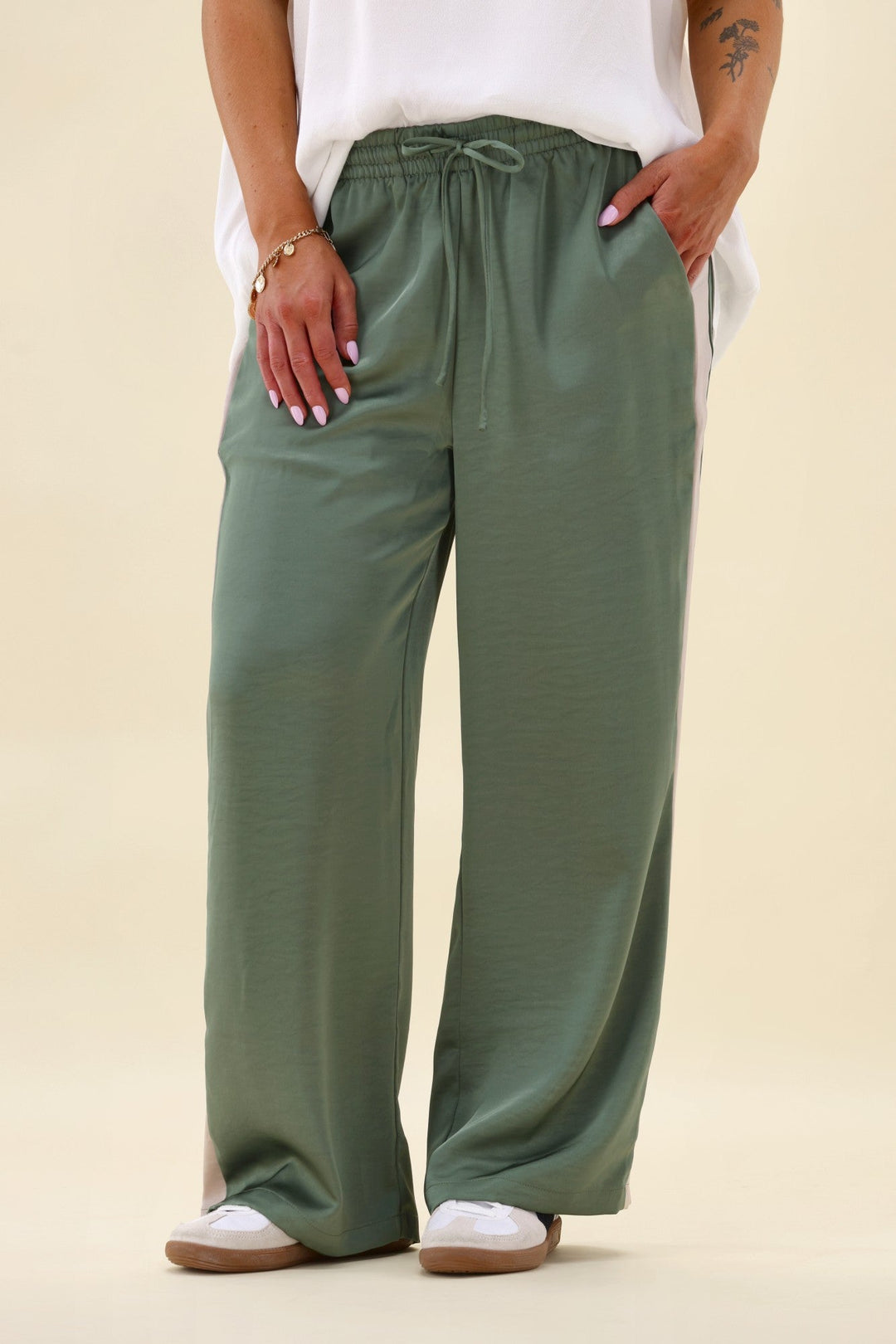 Gloss The Label Yara Satin Pant Sage Green