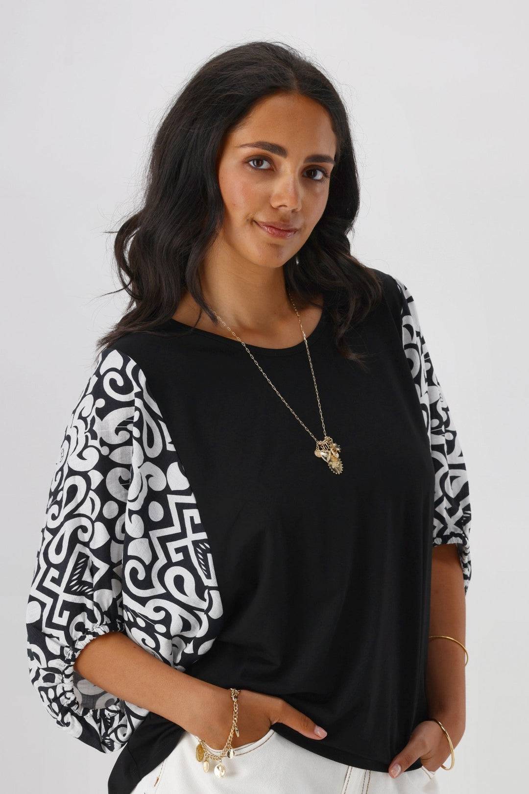 Gloss the Label Ornelle Contrast Sleeve Top Black Natural