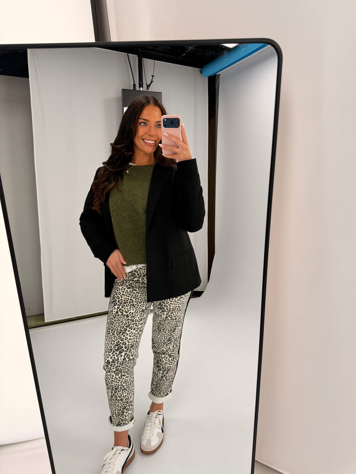 Label Raglan Jogger Animal Print