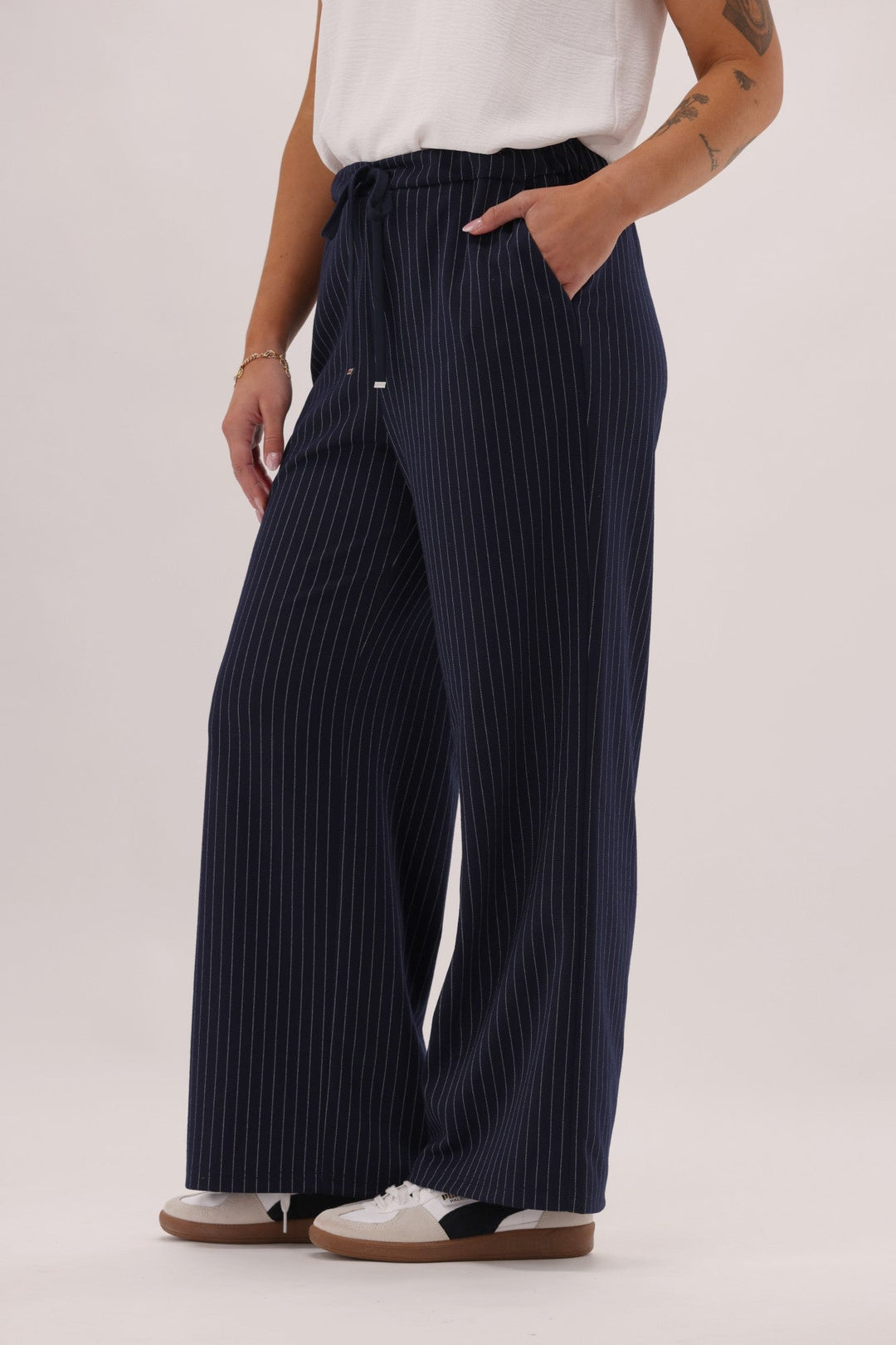 Gloss The Label Motto Pinstripe Pant Navy