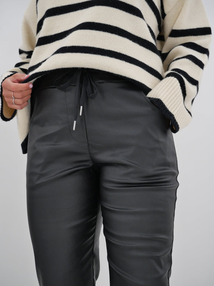 Label Laurent Coated Jogger Black