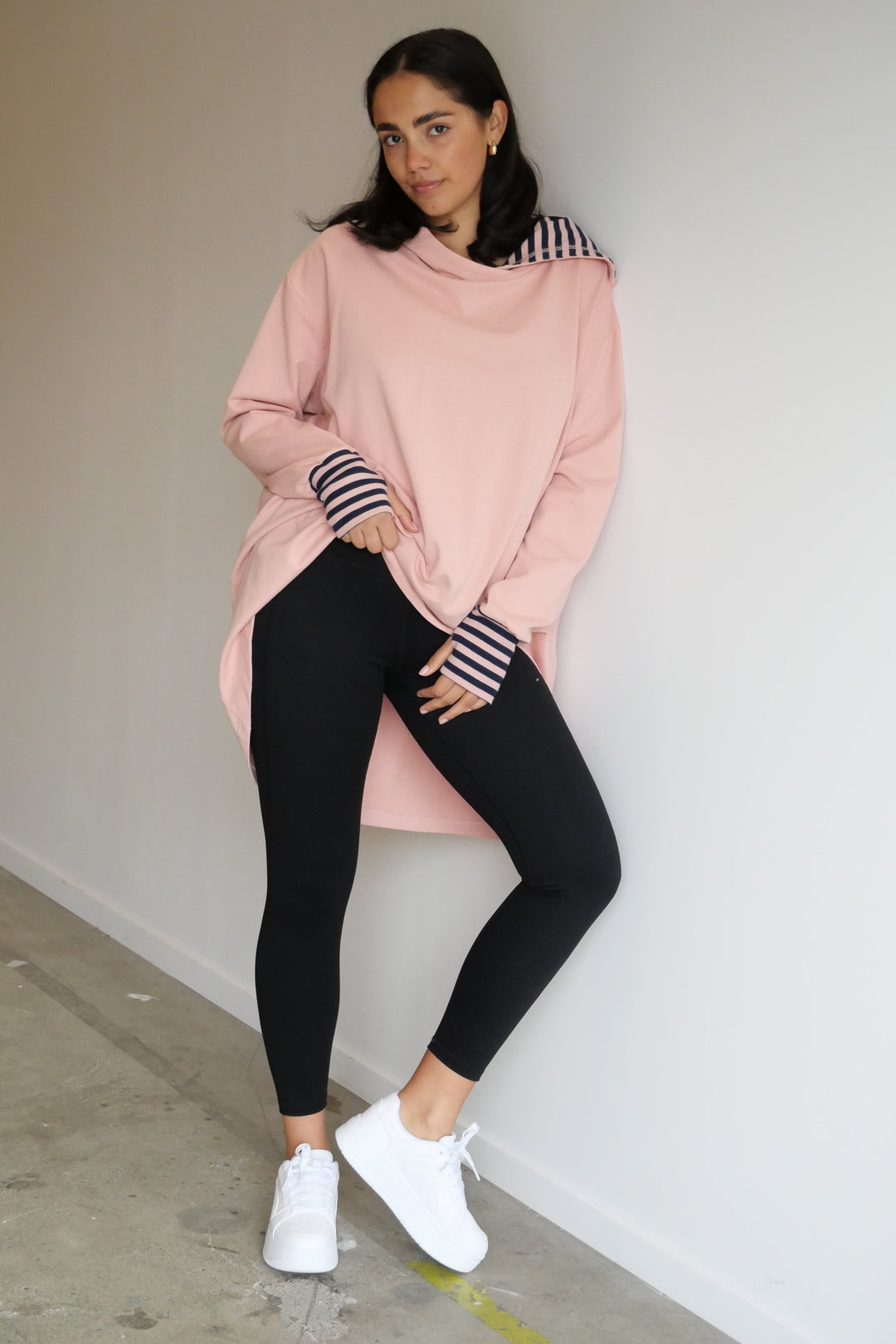 Label Discovery Hoodie Pink with Stripe Contrast