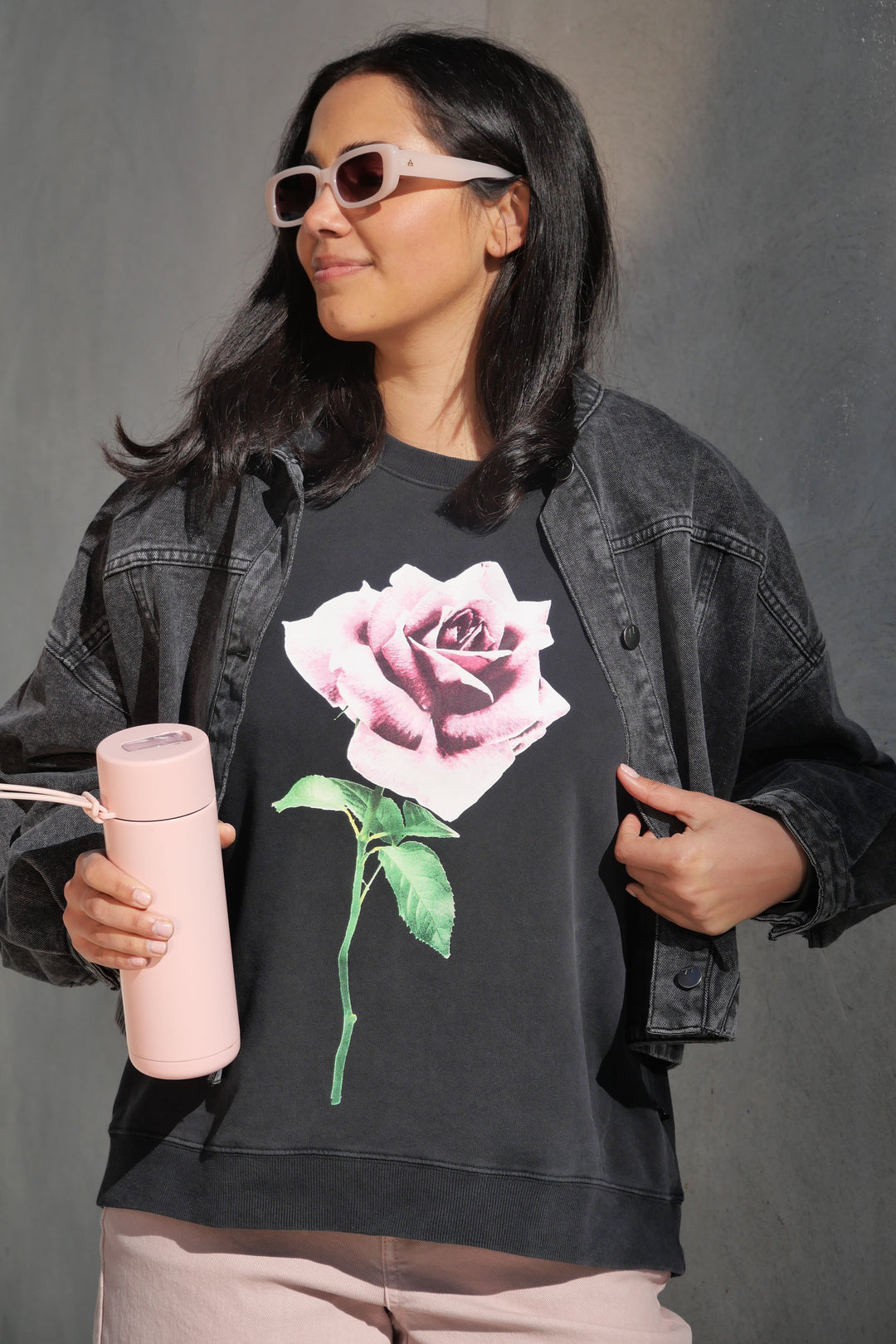 Rebel Club Romance Rose Crew Washed Black