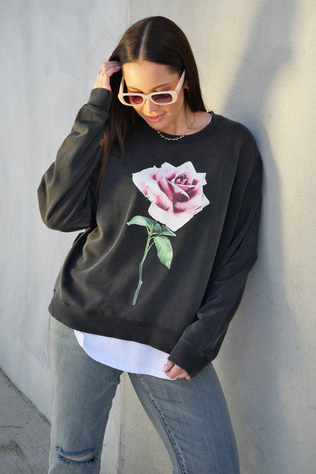 Rebel Club Romance Rose Crew Washed Black