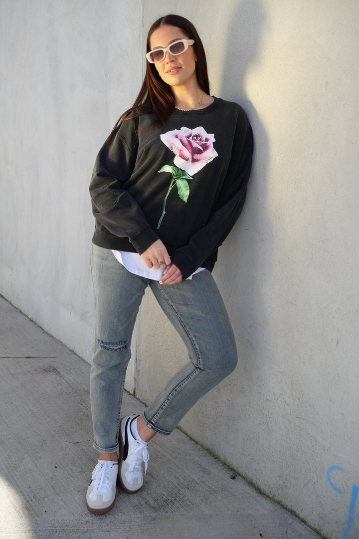 Rebel Club Romance Rose Crew Washed Black